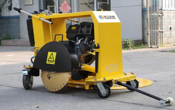 井蓋切割機(jī)，讓您走路開車不在咯噔咯噔響